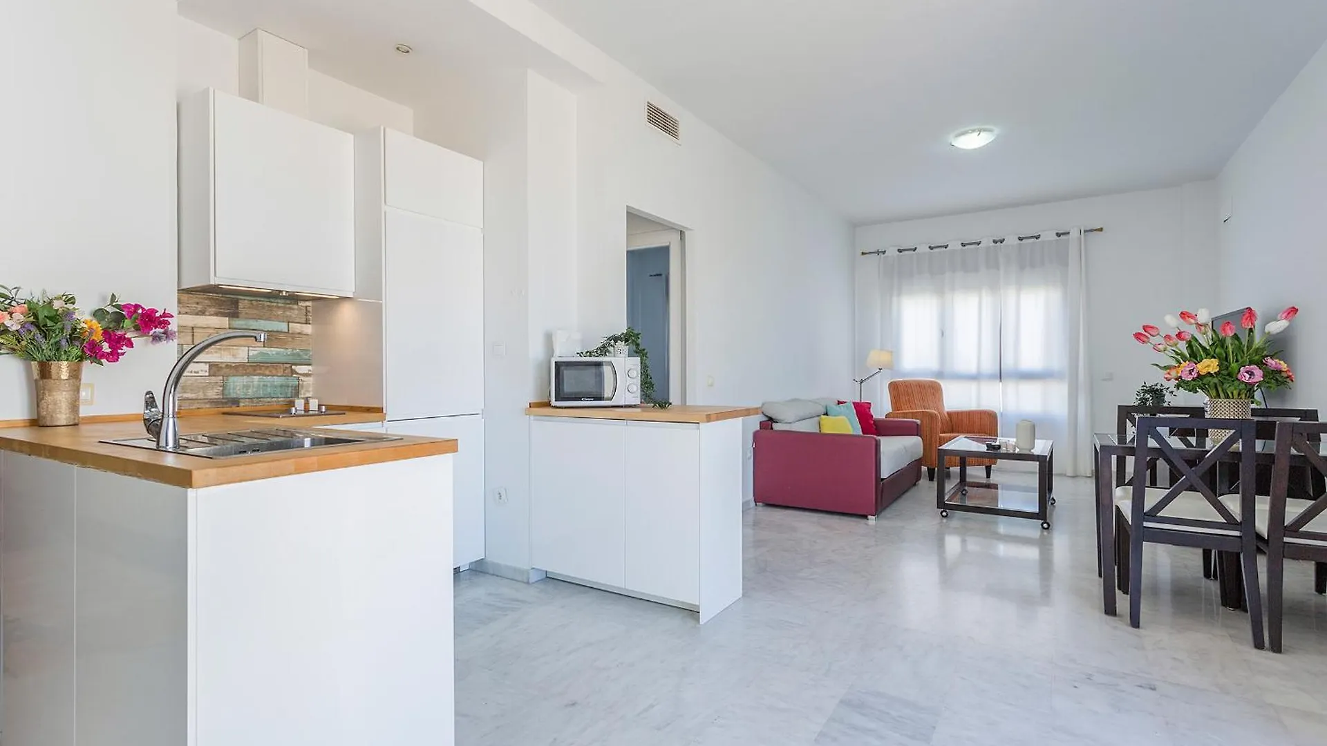 Luxsevilla Piscina Parking Gratis Bormujos 0*,