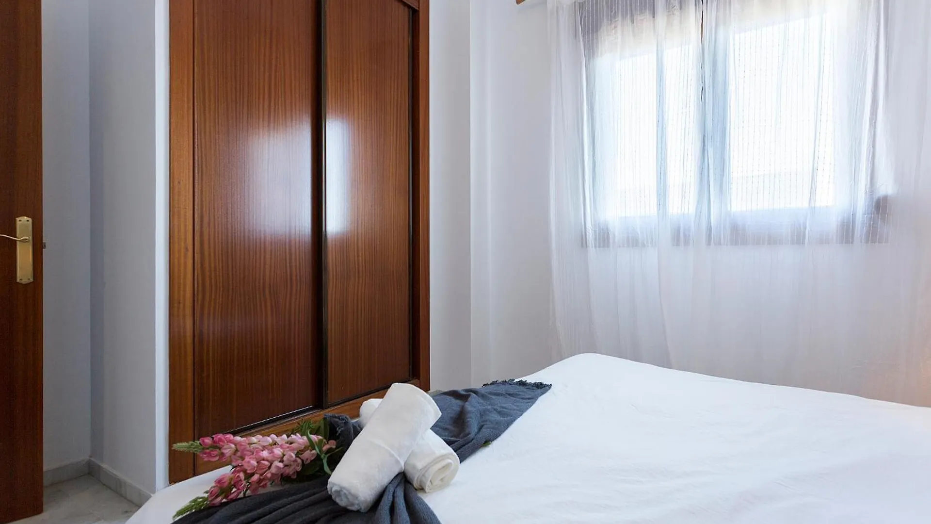 Luxsevilla Piscina Parking Gratis Bormujos 0*,  Espagne