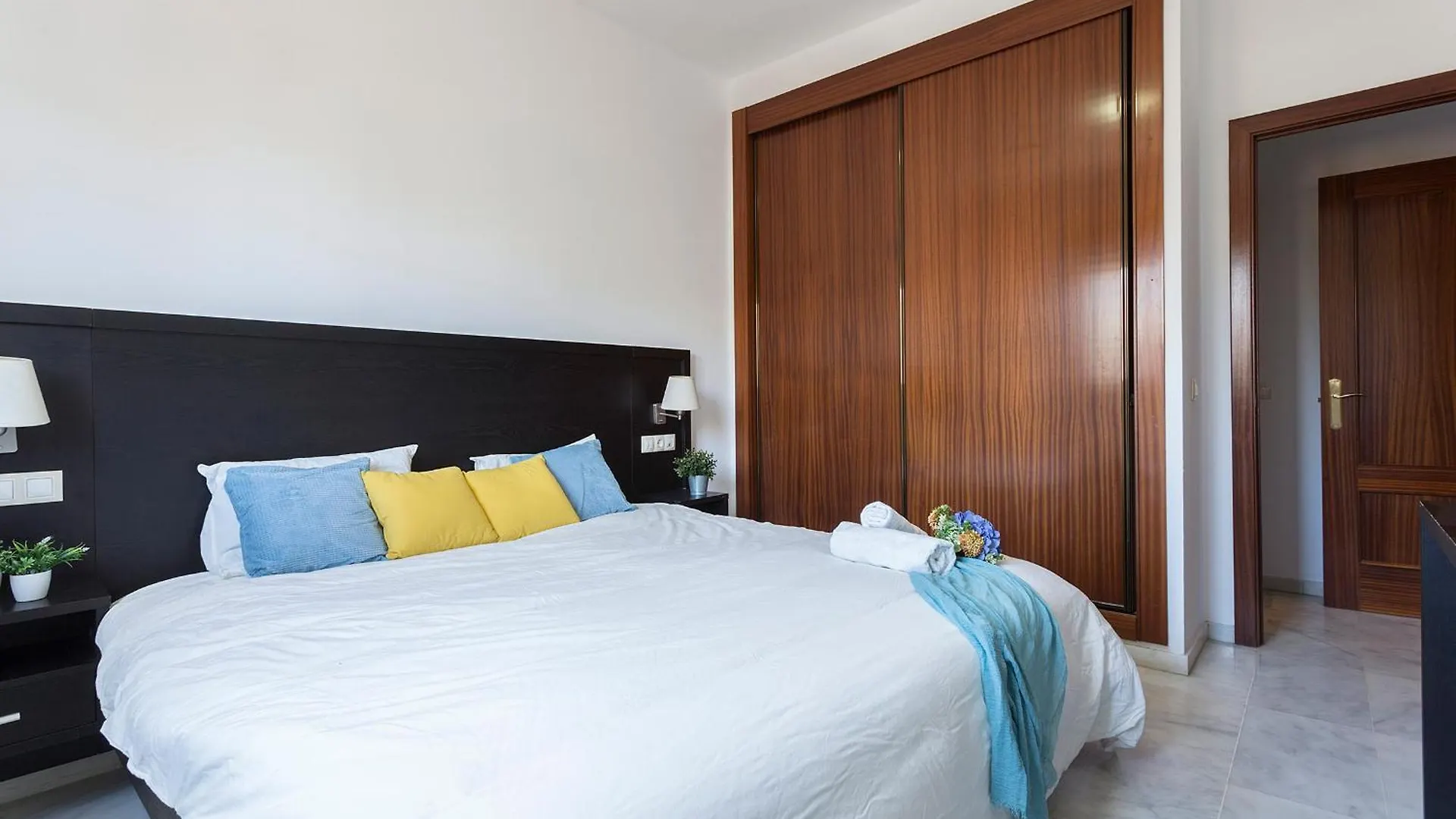 Luxsevilla Piscina Parking Gratis Bormujos Espagne